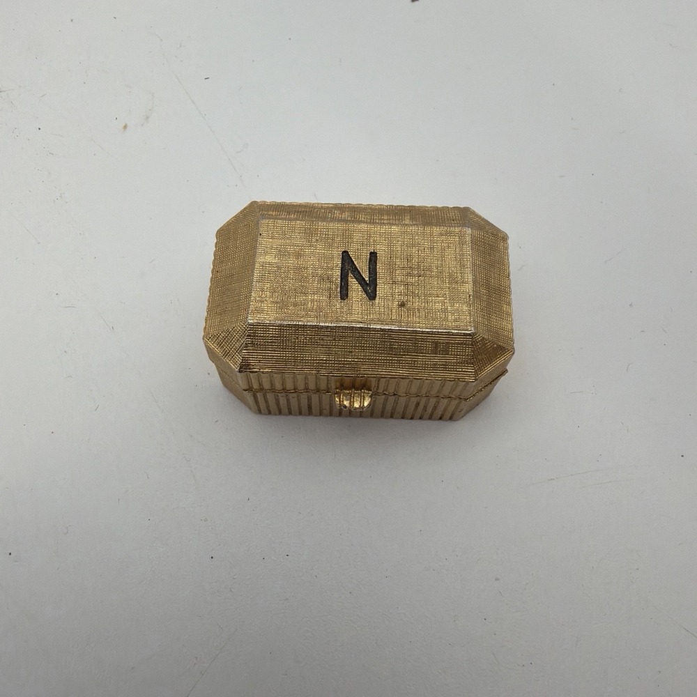 Vintage Norell Concentrated Perfume Pillbox Solid Perfume Gold Tone Compact Box